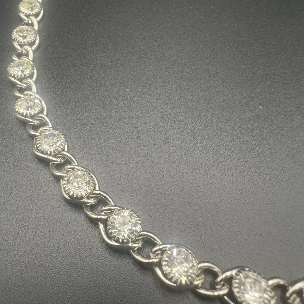 Unique Crystal and Silver Tone Chain Choker Style Necklace - Picture 2 of 3